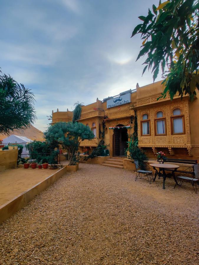 Moustache Jaisalmer Luaran gambar